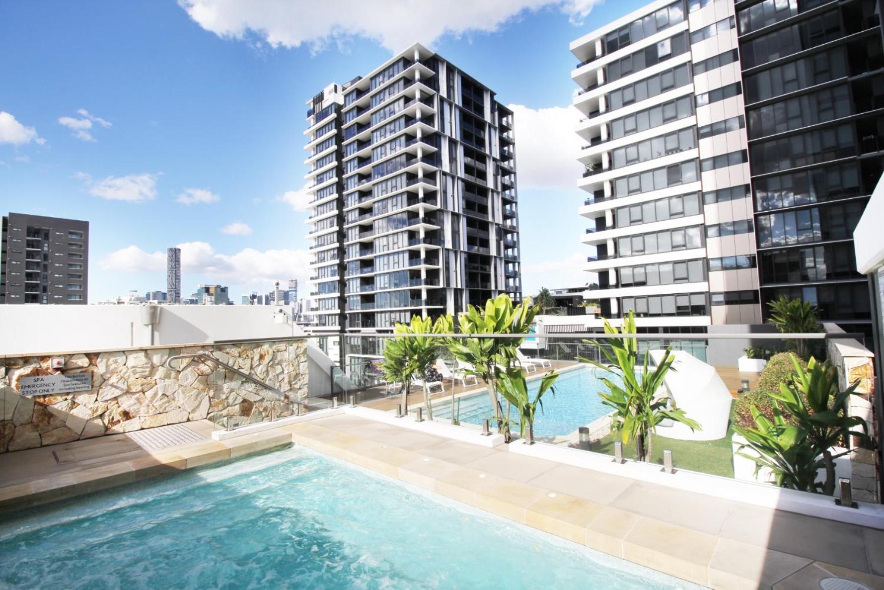 Hearty Milton Apartments Brisbane Exterior photo